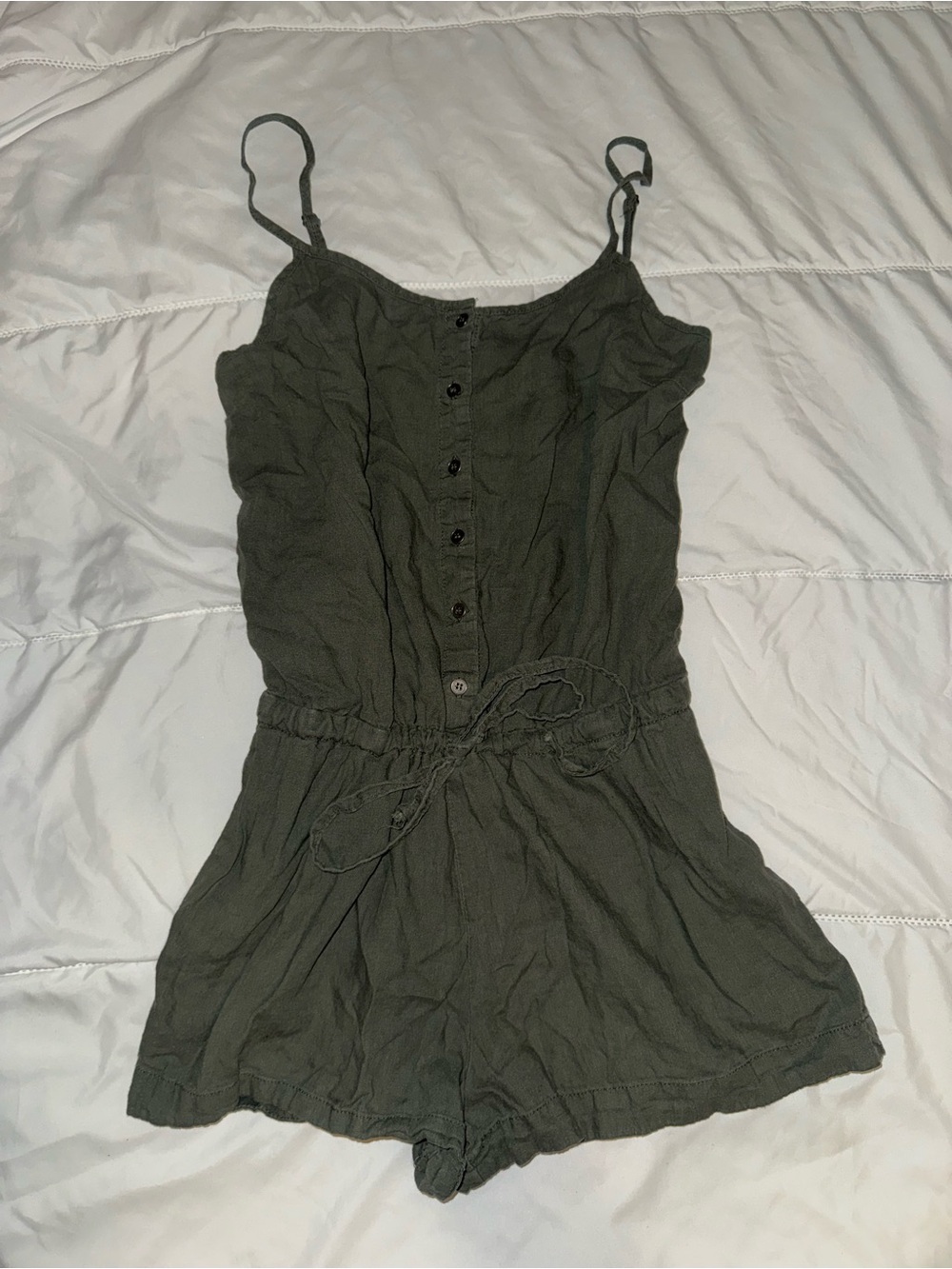 Olive Green Button-Front One-Piece Romper with Tie Waist 💚💚